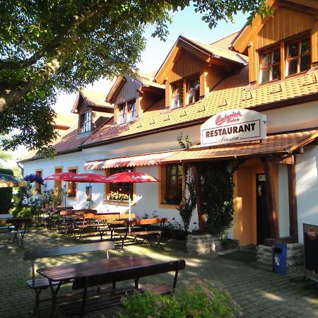 Pension&Restaurant U Koňské dráhy Holkov Velešín Exterior foto